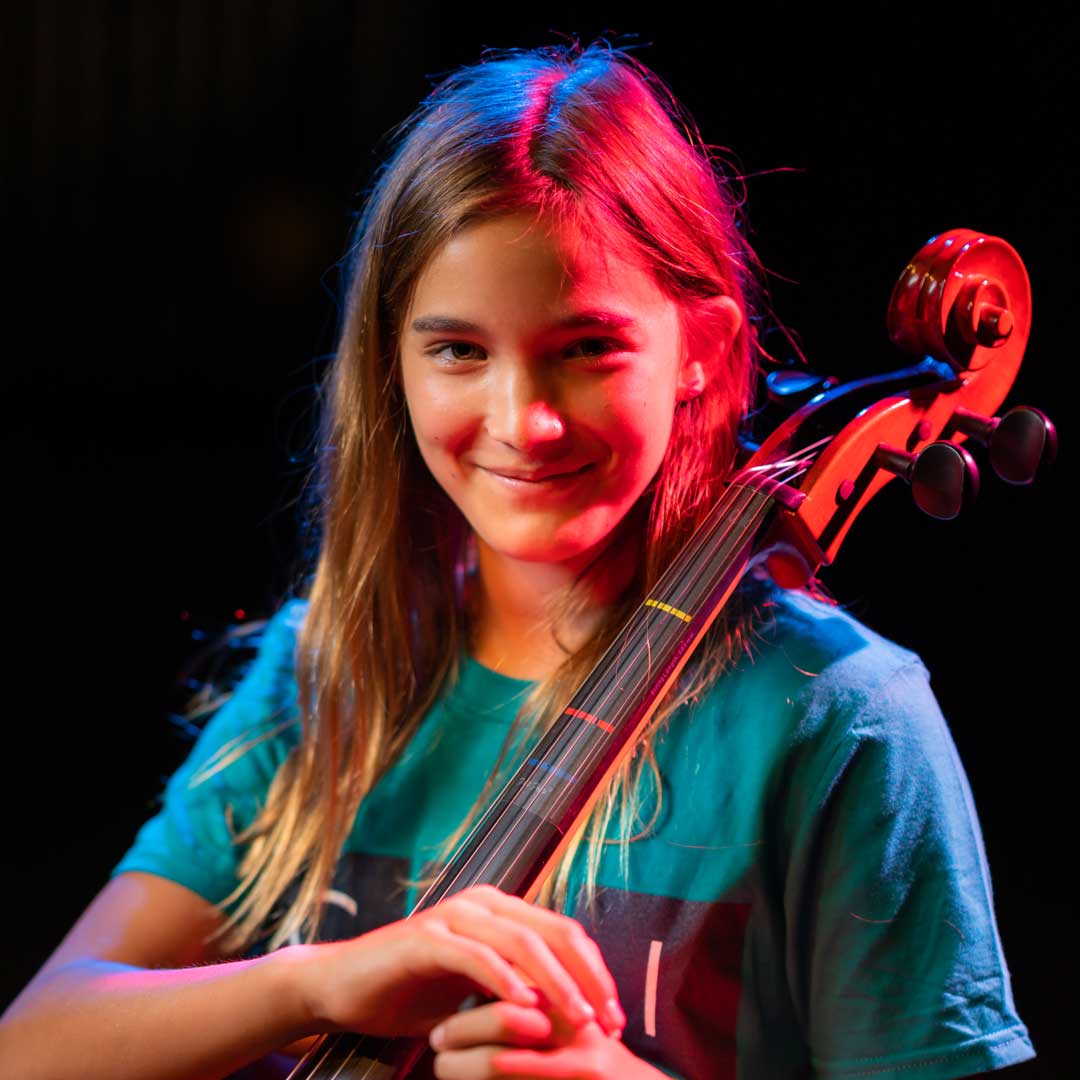 Photo of Maggie Peavy with her cello